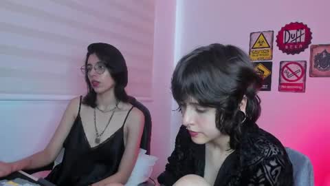 Snapshot of twilightmuses chatting on June 14, 4:31 pm Eve Lili online show from June 14, 4:31 pm