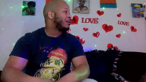 Snapshot of twinandlea chatting on March 2, 10:38 pm Twin and Lea online show from March 2, 10:38 pm