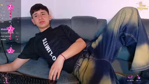 Mr Daren online show from October 27, 7:07 pm