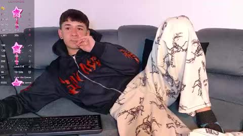 Mr Daren online show from November 6, 7:37 pm