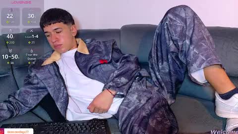 Mr Daren online show from April 7, 6:19 pm