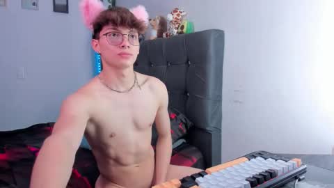 Snapshot of twink_dream__ chatting on September 26, 8:57 pm jhony online show from September 26, 8:57 pm
