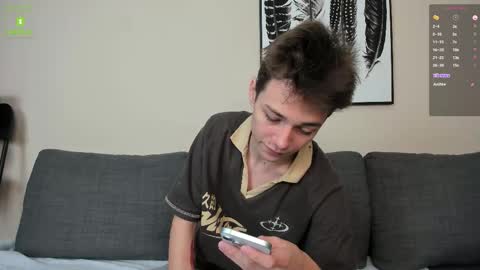 Snapshot of twinkguy_slim chatting on September 13, 4:29 pm Viego Pattel online show from September 13, 4:29 pm