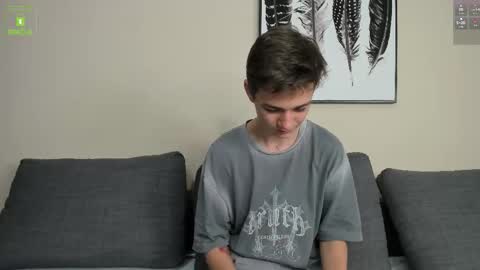 Snapshot of twinkguy_slim chatting on September 19, 9:26 pm Viego Pattel online show from September 19, 9:26 pm