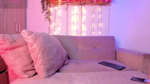 Snapshot of twinksboys_23 chatting on February 10, 11:58 am twinksboys_23 online show from February 10, 11:58 am