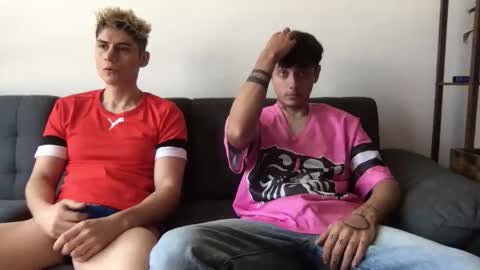 Derrick online show from November 16, 5:29 pm