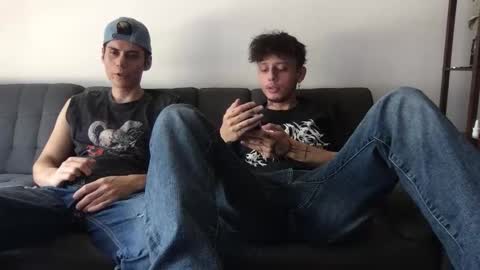 Derrick online show from January 8, 5:26 pm