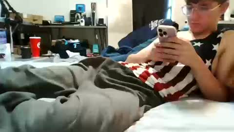 shytwink online show from October 13, 3:01 pm