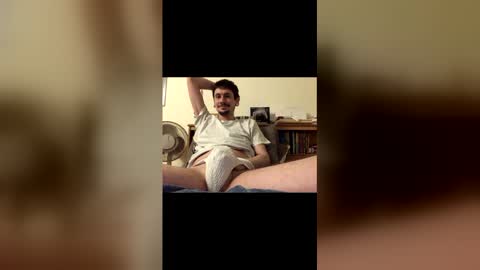 TwinkyMcgee online show from November 27, 7:10 am