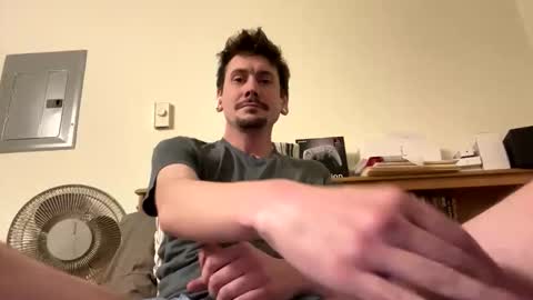 TwinkyMcgee online show from December 15, 8:07 am