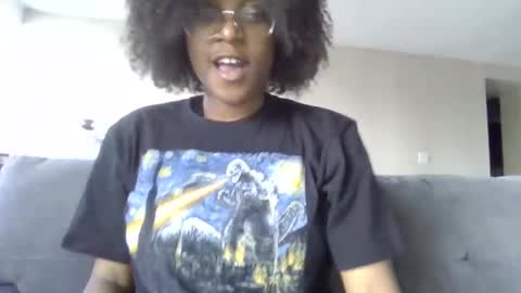 Snapshot of twinpieks chatting on March 30, 11:06 pm twinpieks online show from March 30, 11:06 pm