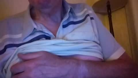 Snapshot of twirl4you chatting on June 21, 11:29 pm Leslie online show from June 21, 11:29 pm