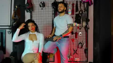 Snapshot of twisted_fantasy_ chatting on December 18, 9:10 pm Clio Tadeo online show from December 18, 9:10 pm