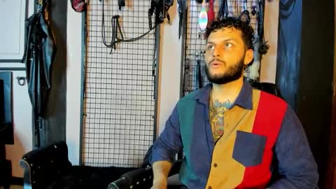 Snapshot of twisted_fantasy_ chatting on January 11, 10:48 pm Clio Tadeo online show from January 11, 10:48 pm