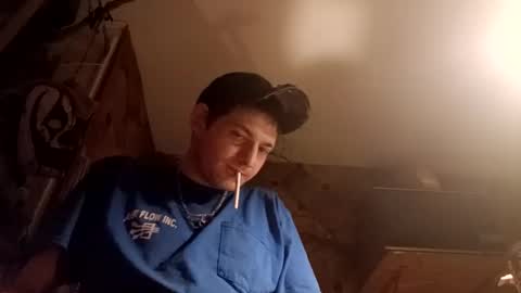 Snapshot of twistedblizzy chatting on December 3, 12:16 pm TwistedBlizzy online show from December 3, 12:16 pm