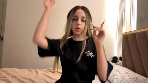 twivi online show from October 31, 5:14 pm