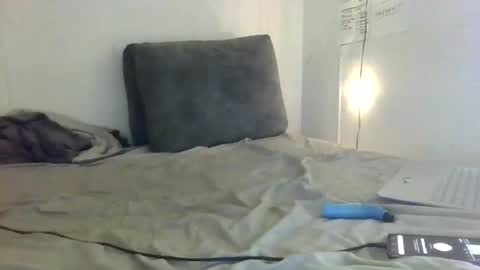 Snapshot of twizzytoxic22 chatting on October 4, 7:23 pm twizzytoxic22 online show from October 4, 7:23 pm