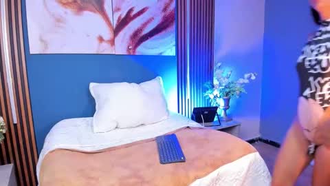 Kevin and Catalina online show from October 2, 7:54 pm