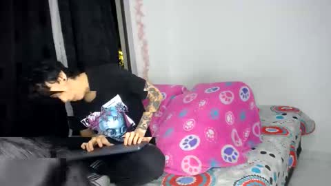 Matt online show from December 3, 4:25 am