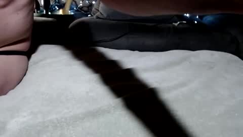 Snapshot of twobeaucoup chatting on March 6, 6:19 am twobeaucoup online show from March 6, 6:19 am