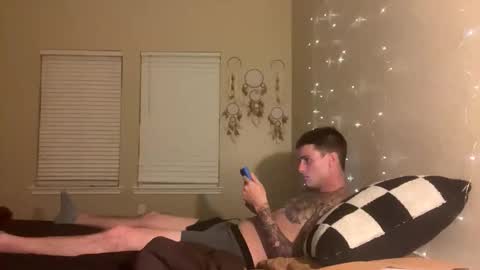 Twofreaksandacam online show from February 10, 6:17 am