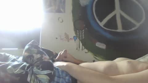 Snapshot of twonkydonk27 chatting on October 8, 4:37 pm twonkydonk27 online show from October 8, 4:37 pm