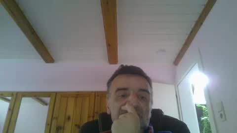 twoperes online show from May 16, 12:59 pm