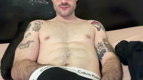 twunkymikey online show from January 25, 2:37 am