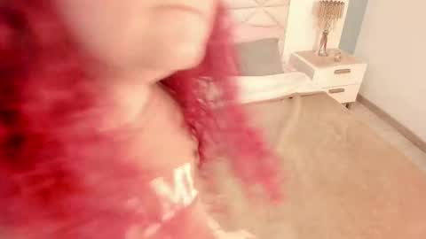 Twiggy online show from October 27, 8:24 pm