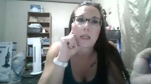 Snapshot of tx_girl69 chatting on May 12, 12:52 am tx_girl69 online show from May 12, 12:52 am