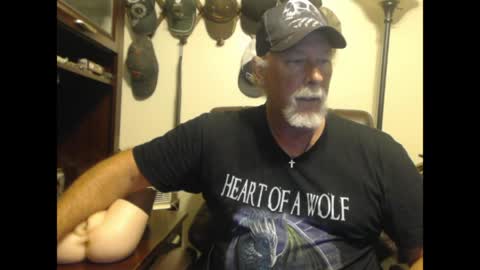 txlobo60 online show from April 11, 9:08 pm