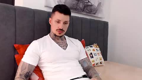 tyagodoll online show from April 18, 7:07 pm