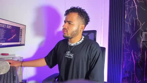 tyagofdef online show from April 18, 7:58 pm