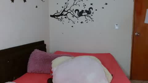 tyfanny19 online show from December 2, 8:33 pm