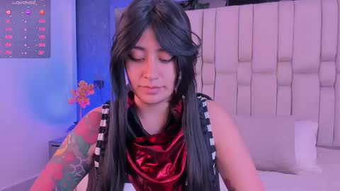 Snapshot of tyla_demon chatting on March 15, 3:34 am TYLA online show from March 15, 3:34 am