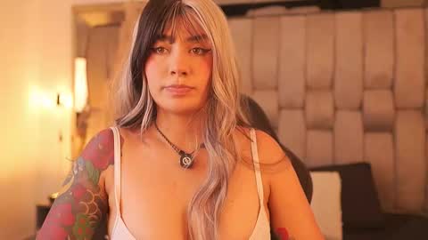 Snapshot of tyla_demon chatting on March 18, 4:04 am TYLA online show from March 18, 4:04 am