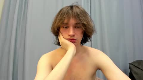 Tyler  johnson online show from January 18, 12:46 am