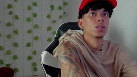 Snapshot of tyler_garcia_ chatting on February 3, 12:57 pm Tyler Garcia online show from February 3, 12:57 pm