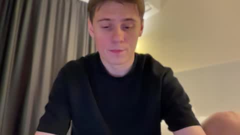 tyler_garrner online show from October 18, 8:42 pm