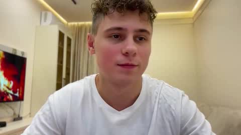 tyler_garrner online show from November 20, 4:18 pm