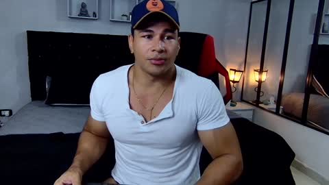 Snapshot of tyler_hank1 chatting on January 26, 11:08 pm tyler_hank1 online show from January 26, 11:08 pm