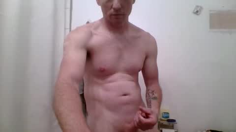 tylerdurden06 online show from April 15, 7:10 pm