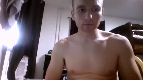 tylerdurden06 online show from April 16, 6:09 pm