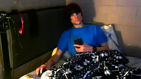 Snapshot of tylerlee199169 chatting on December 3, 2:27 pm Tyler online show from December 3, 2:27 pm