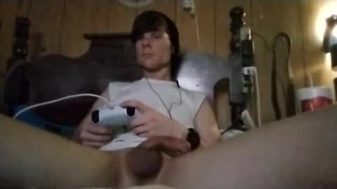 Snapshot of tylerlee199169 chatting on November 19, 4:29 pm Tyler online show from November 19, 4:29 pm