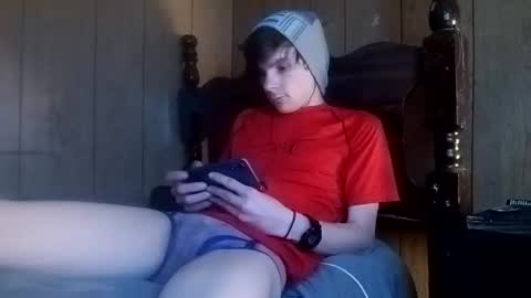 Snapshot of tylerlee199169 chatting on February 3, 6:22 am Tyler online show from February 3, 6:22 am