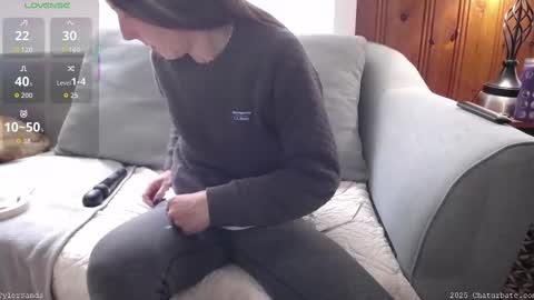 Tyler Sands online show from October 28, 2:31 pm