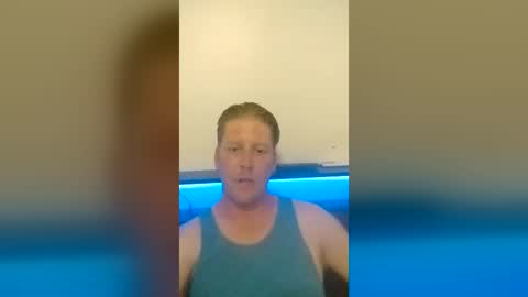 Snapshot of tym2bounce420 chatting on July 22, 2:47 am tym2bounce420 online show from July 22, 2:47 am
