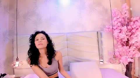    online show from April 3, 12:47 pm