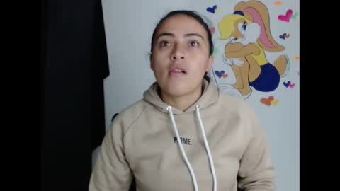 Snapshot of tyrahot_ chatting on December 1, 9:58 am tyrahot_ online show from December 1, 9:58 am